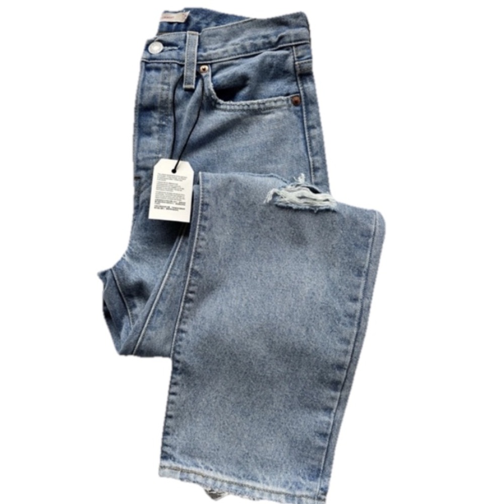 Levi's Premium Women's Wedgie Straight Jeans Size: 26 x 26